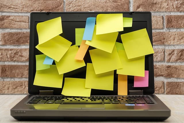 sticky notes on laptop